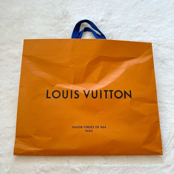 NEW!! Louis Vuitton men leather jacket size 56 FR/ 46 US Authentic Retail 8500$ - Picture 16 of 16